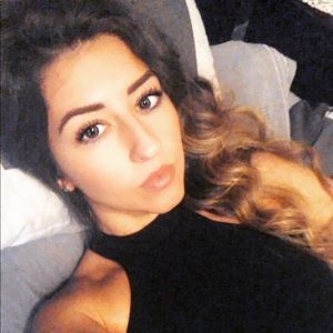 Meet your Posher, Sabina